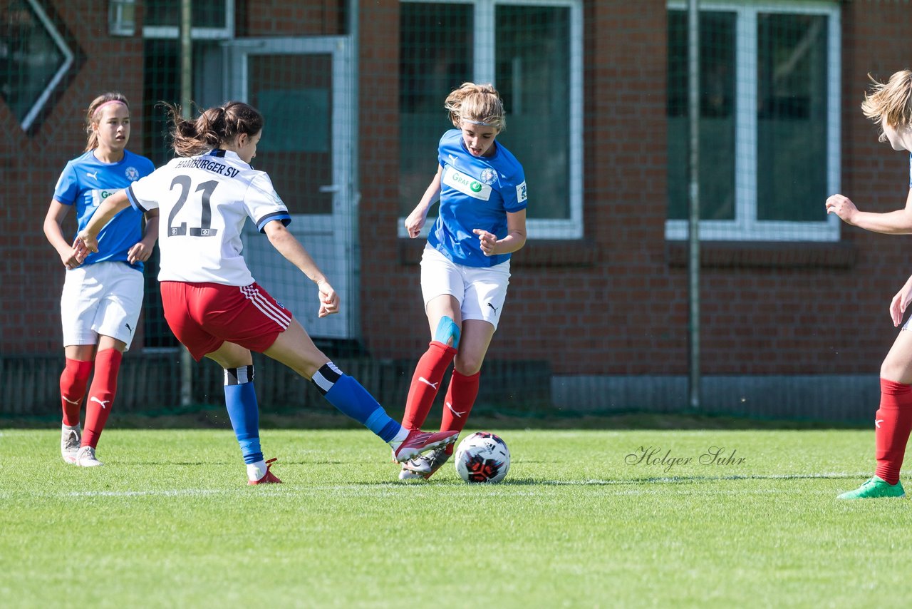 Bild 227 - wBJ Hamburger SV - Holstein Kiel : Ergebnis: 2:0